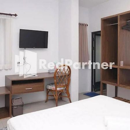 Panorama Inn Residence Batu Mitra Reddoorz Екстер'єр фото