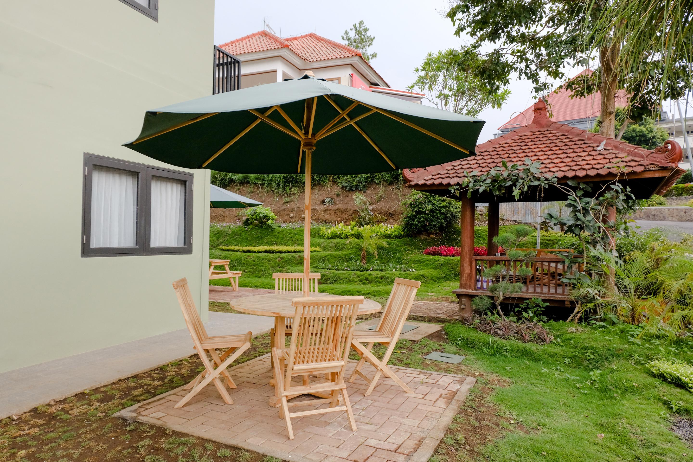 Panorama Inn Residence Batu Mitra Reddoorz Екстер'єр фото