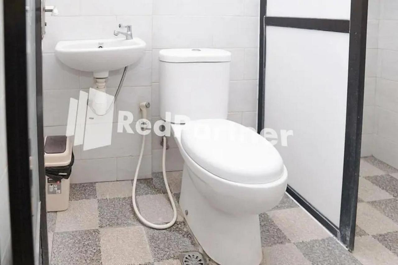 Panorama Inn Residence Batu Mitra Reddoorz Екстер'єр фото