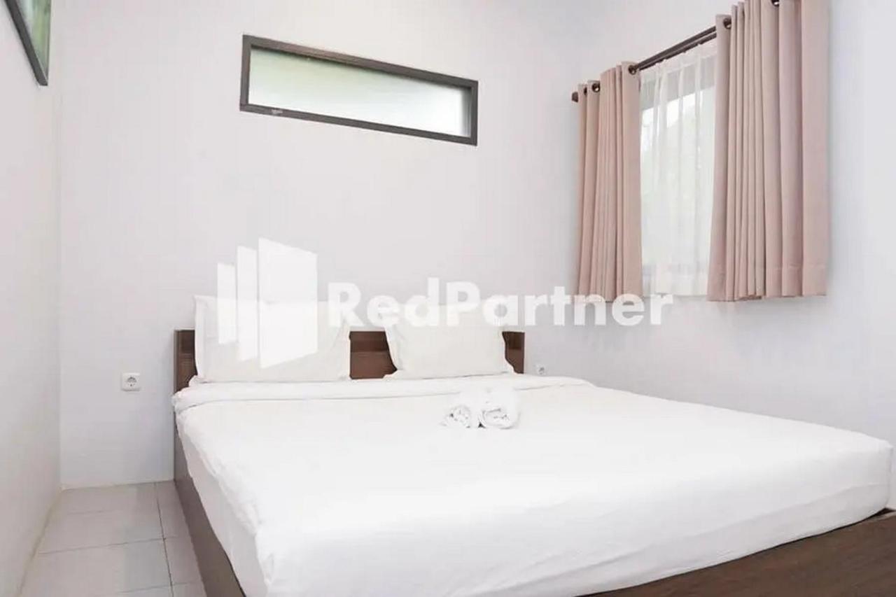 Panorama Inn Residence Batu Mitra Reddoorz Екстер'єр фото