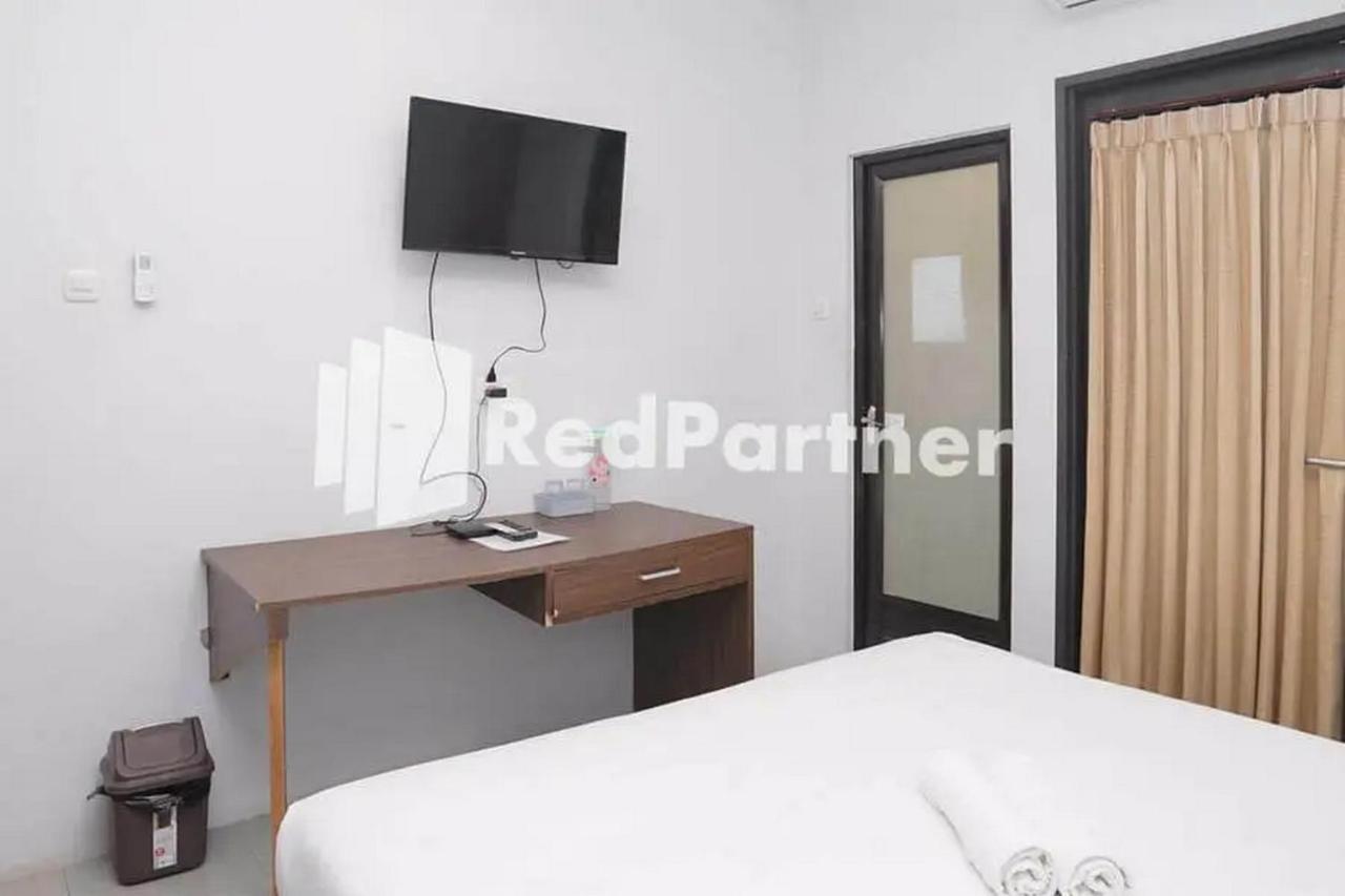 Panorama Inn Residence Batu Mitra Reddoorz Екстер'єр фото